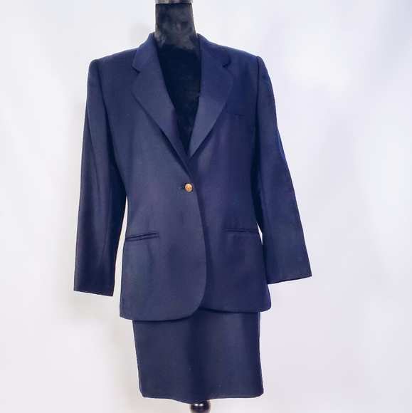 Wool Skirt Suit - Picture 4 of 12